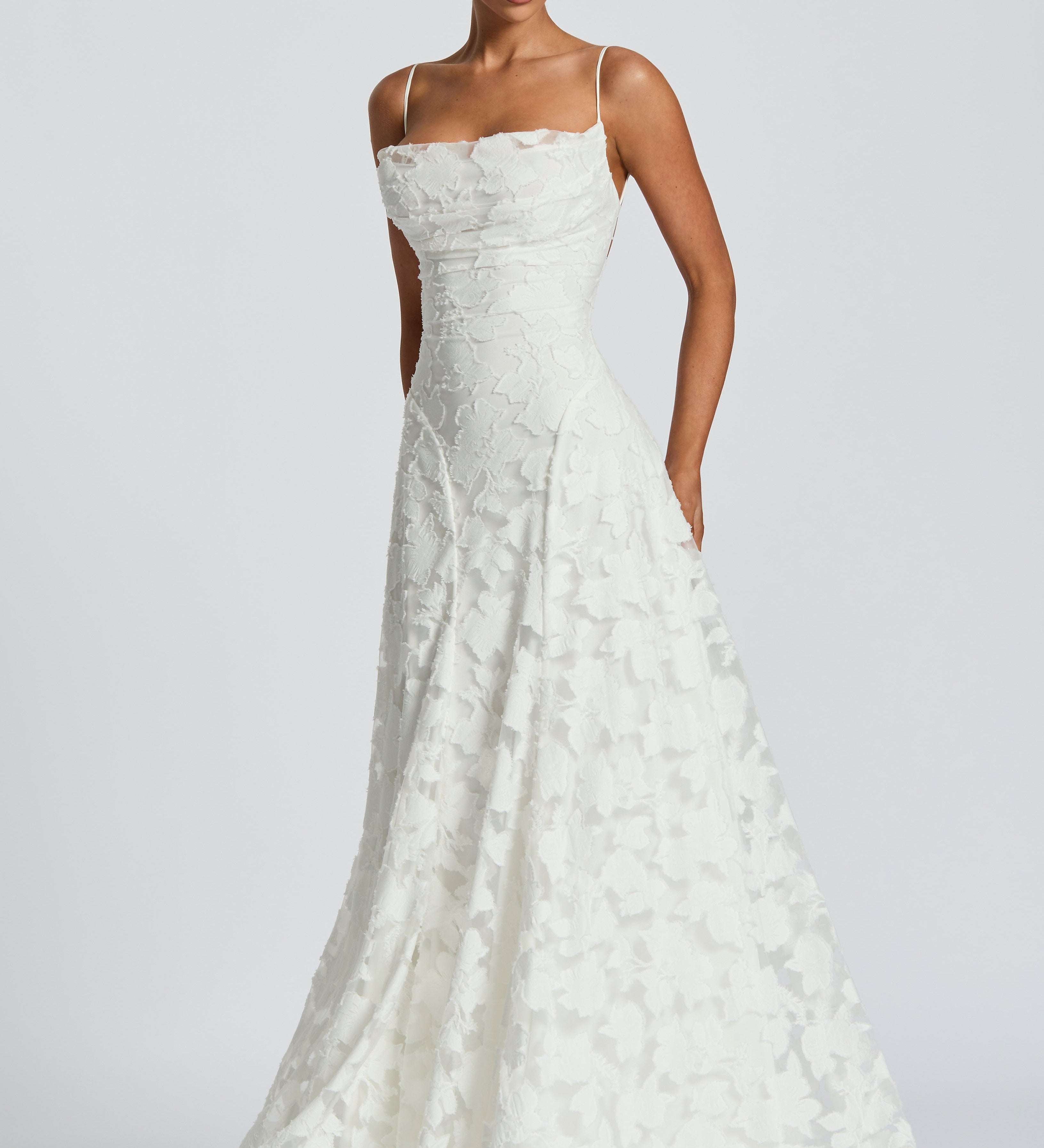 Virginia - Vestido maxi com decote em cascata